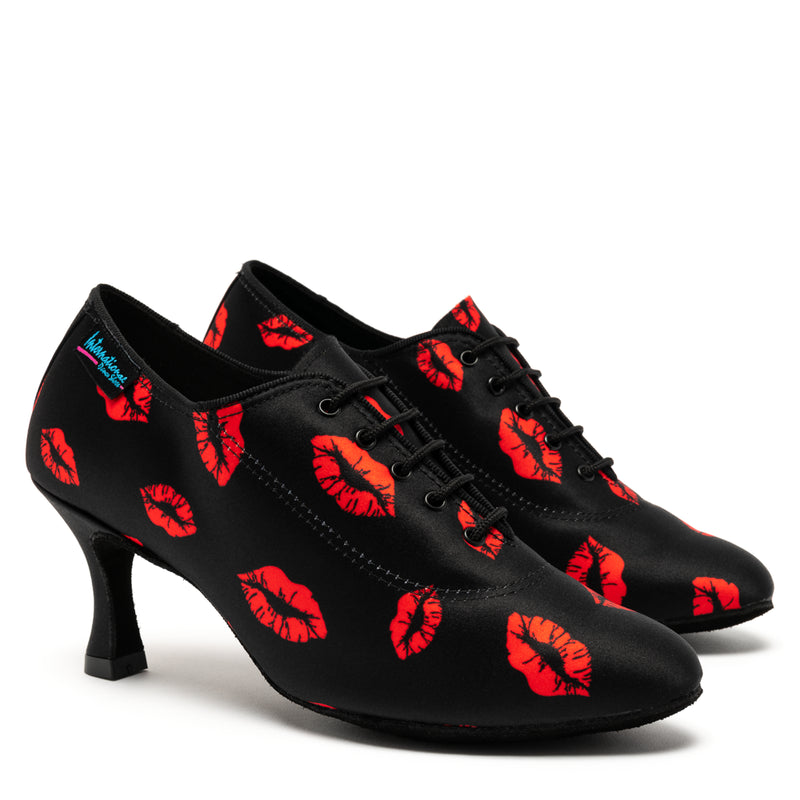 Roxy_-_Lipstick_-_2.webp