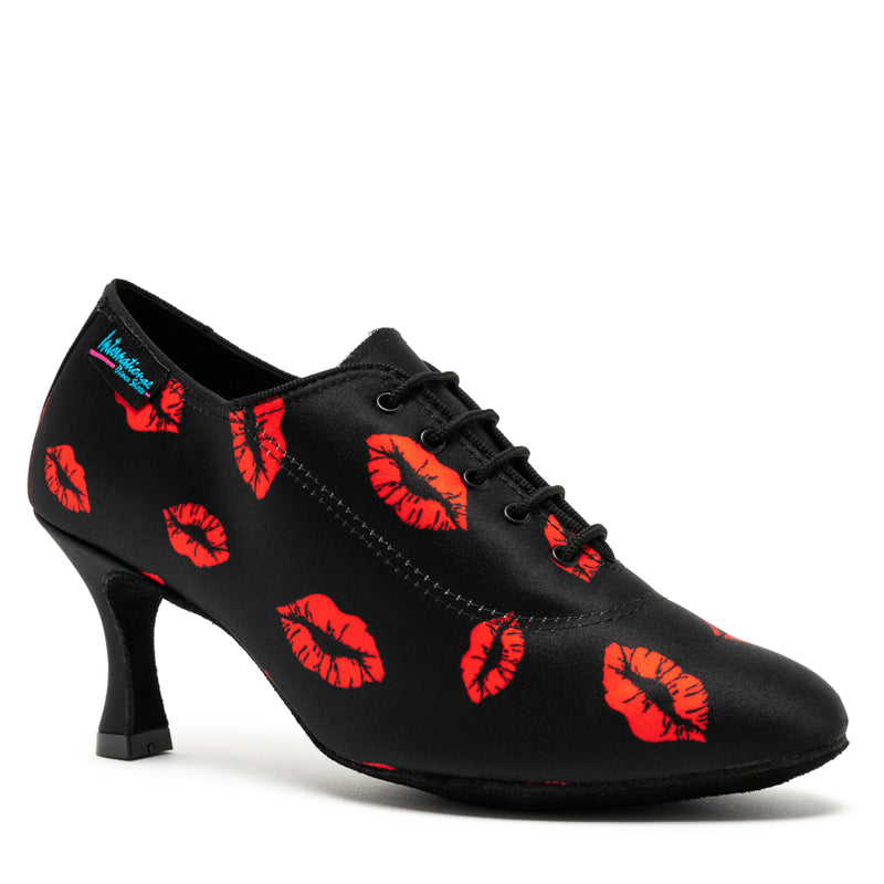 Roxy_-_Lipstick_-_2_1.webp